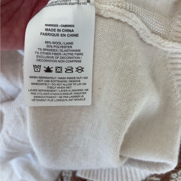 Nike RUNNING Cream Crew Neck Sweater Minimalist Design, Wool Blend - Picture 5 of 8